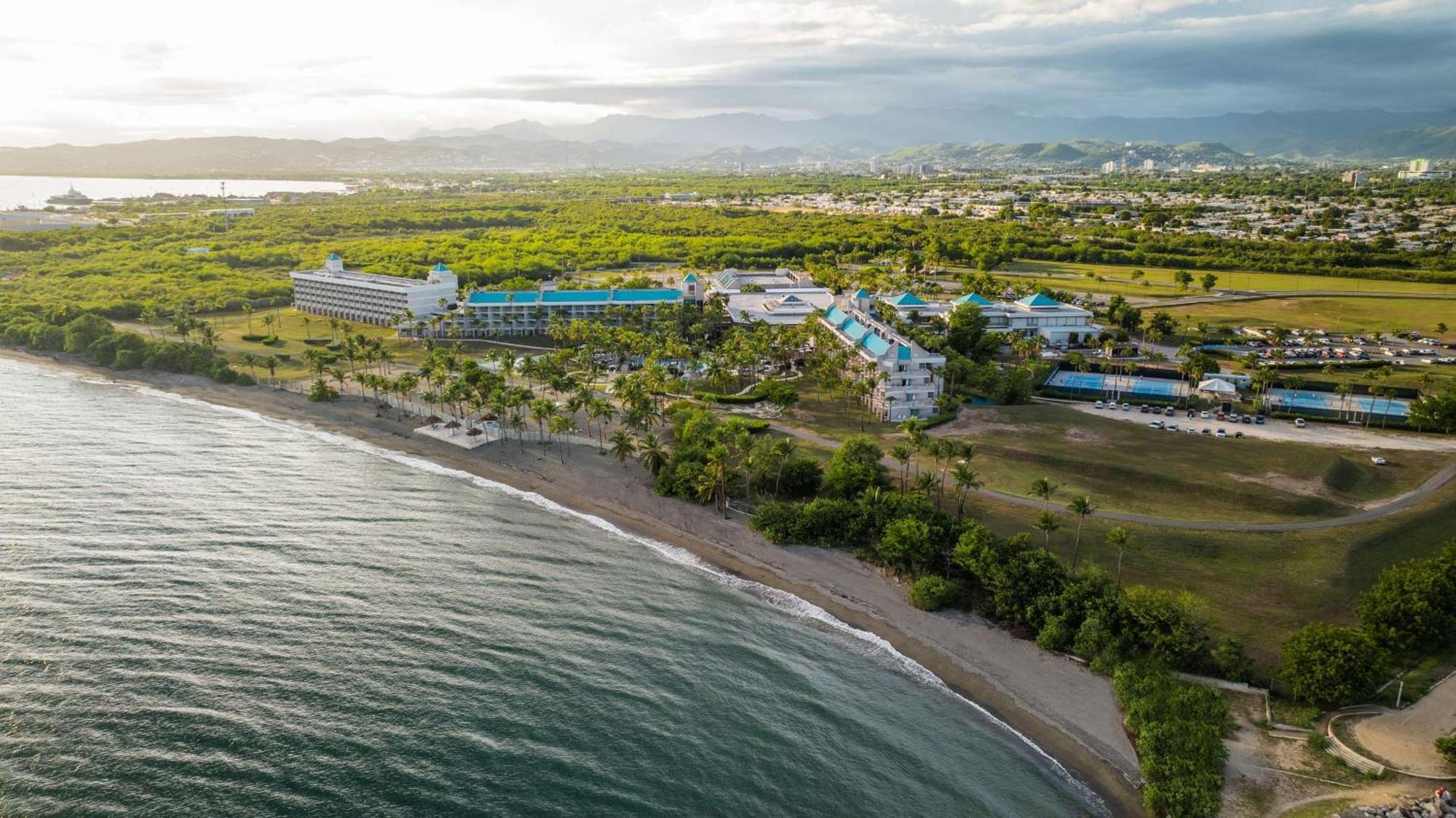 Hilton Ponce Golf & Casino Resort Экстерьер фото